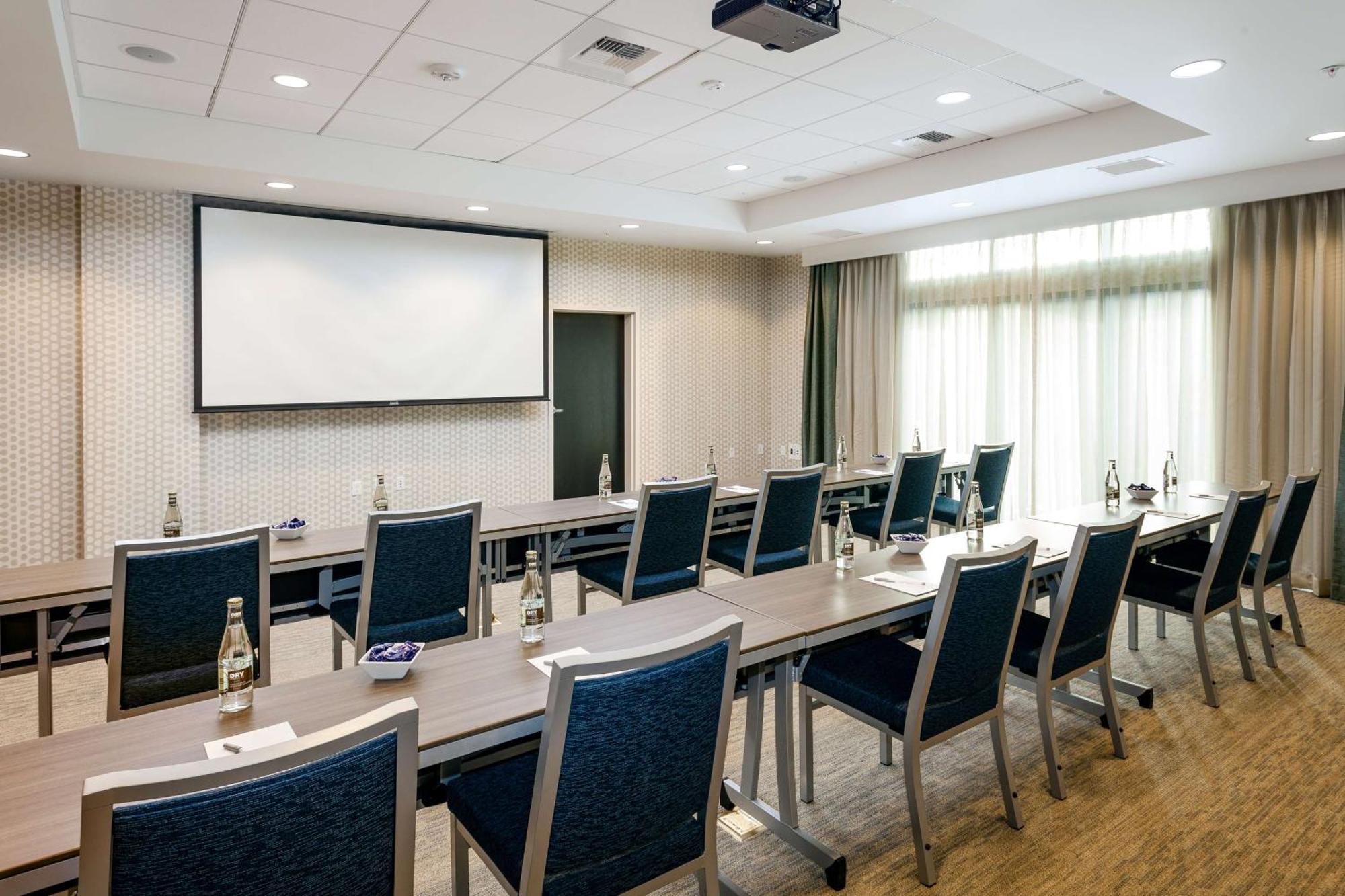 Hampton Inn & Suites By Hilton Seattle/Northgate Εξωτερικό φωτογραφία