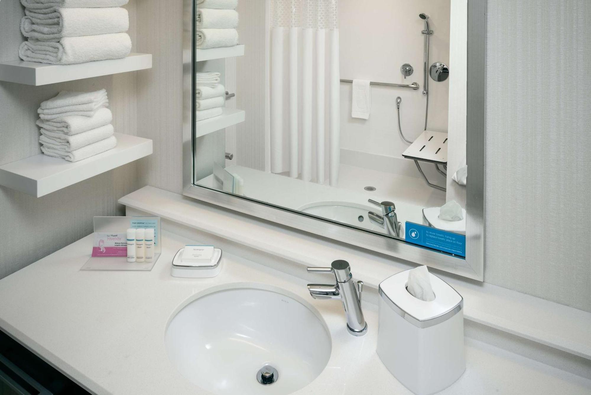 Hampton Inn & Suites By Hilton Seattle/Northgate Εξωτερικό φωτογραφία